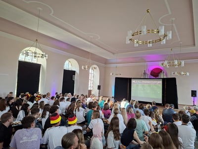 Einblick in die Burgkirche und Events (Bild 10)