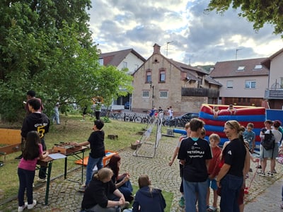 Einblick in die Burgkirche und Events (Bild 7)